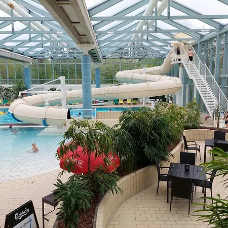 Hébergement de vacances With Spa, Sauna And Free Access To Indoor Waterpark Gjern
